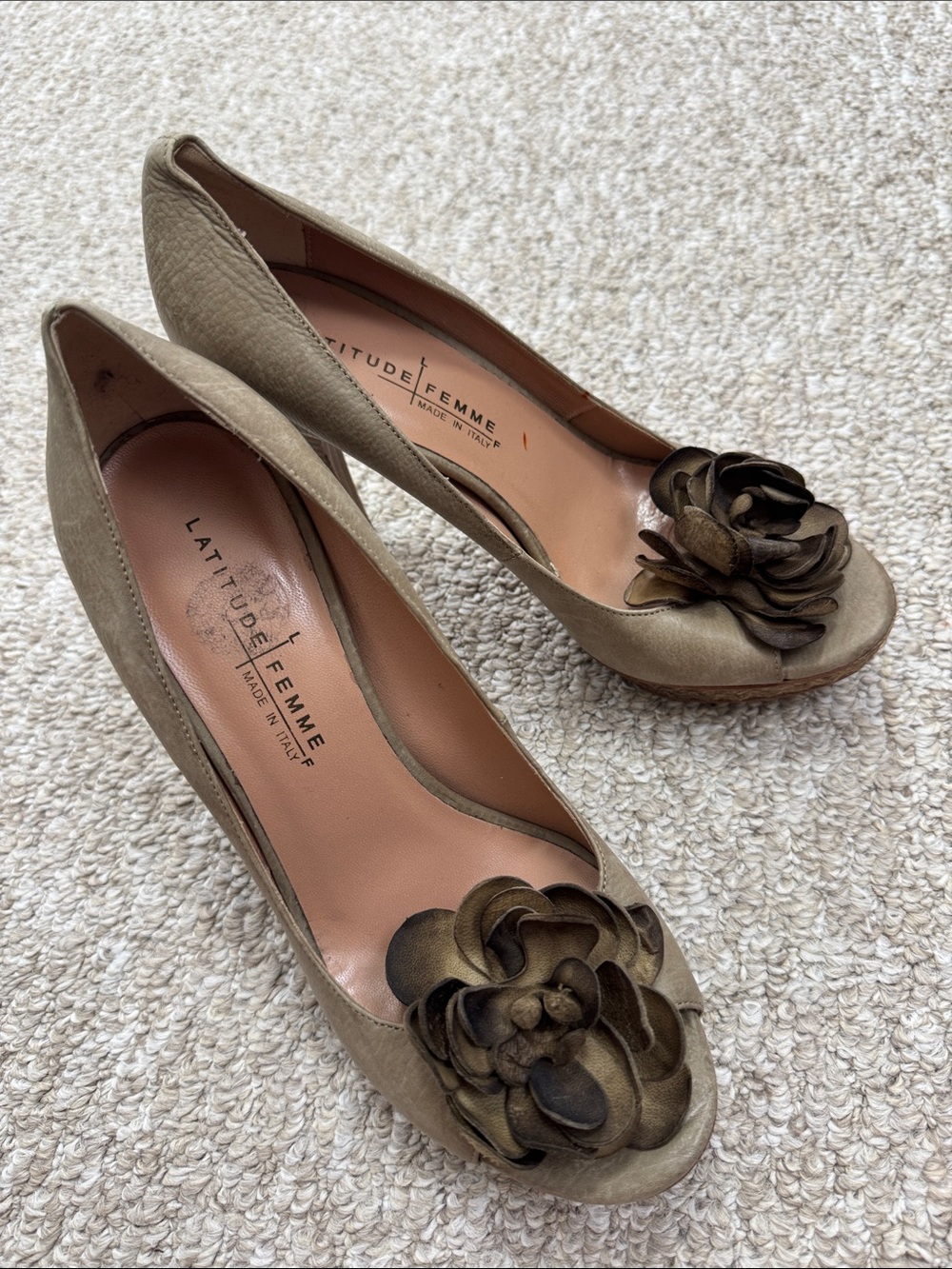 Latitude Femme Olive Green Leather Peep-Toe Heels with Floral Accent